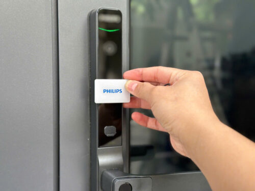 Khóa cửa điện tử nào tốt 7